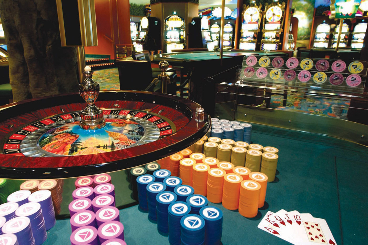 MyCruise Princess-Cruises SAPPHIRE Offentlige-arealer Casino-butikker1